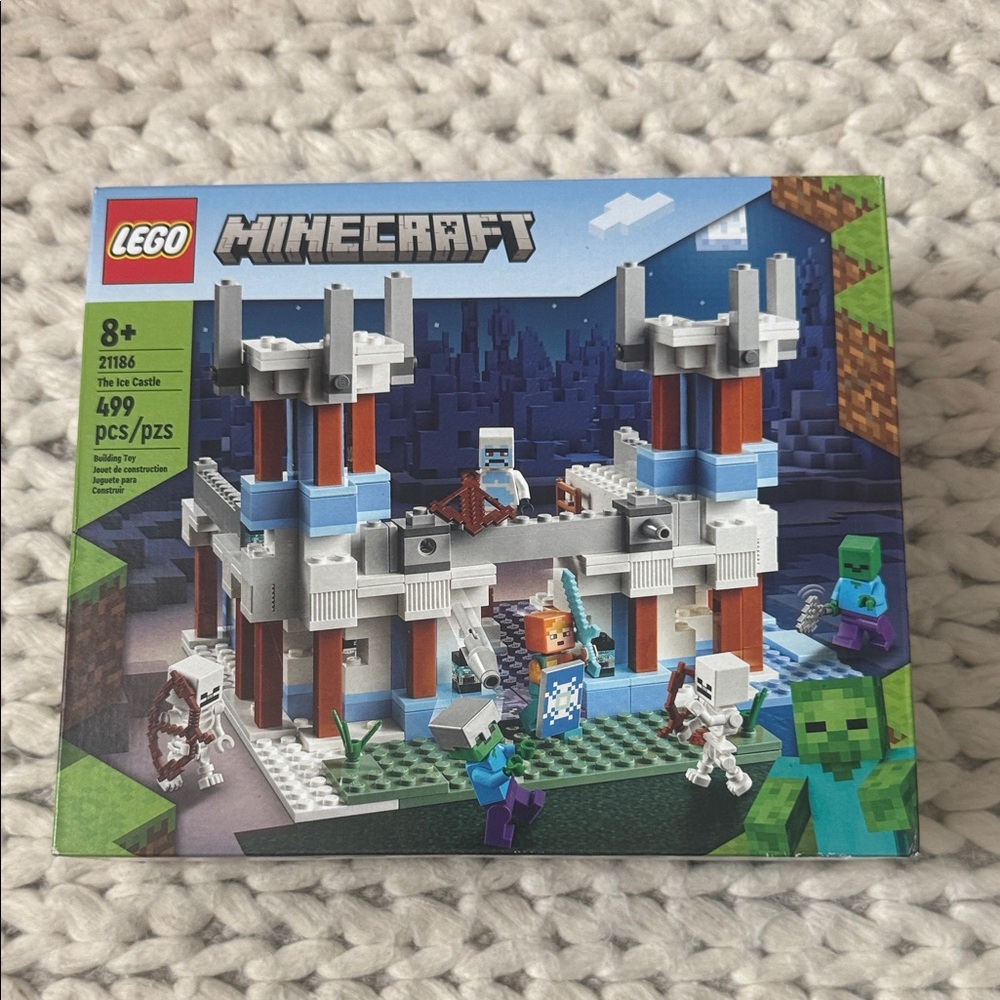 LEGO Minecraft Ice Fortress Set - Blue, White, Green